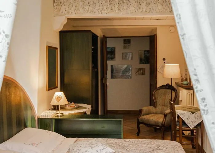 Il Glicine Molare 3* Cremolino
